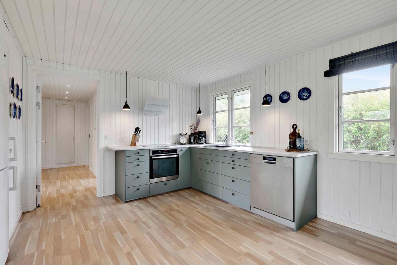 Nyistandsat Sommerhus Med Kaerlighed Og Sjael Kyndelose Exterior foto